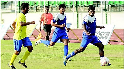 கார்த்திக், நிர்மல் கலக்கல்; ஐசிஎப் அணி 3-வது வெற்றி