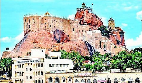 அறிவை வளர்த்த மதம்