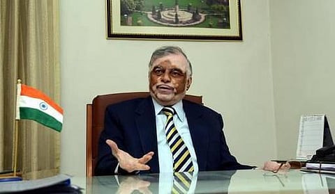 ராஜீவ் கொலைக் குற்றவாளிகள் வழக்கு அரசியல் சாசன அமர்வுக்கு மாற்றம்
