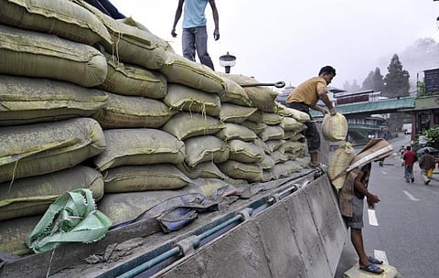 மூலப்பொருட்கள் விலை உயர்வால் முடங்கிக் கிடக்கும் கட்டுமானத் தொழில்: ஆயிரக்கணக்கானோர் வேலை இழக்கும் அபாயம்
