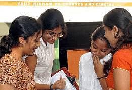 கடந்த ஆண்டு பொறியியல் கட் -ஆப் மார்க் எவ்வளவு?- கல்லூரி, பாடப்பிரிவு, இடஒதுக்கீடு வாரியாக வெளியீடு