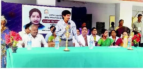 அரசுப் பள்ளி மாணவர்களுக்கு இரும்பு சத்து மாத்திரை விநியோகம்: ரத்தசோகையைத் தடுக்கச் சுகாதாரத்துறை நடவடிக்கை