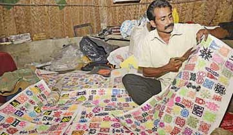 காகிதத்தில் கலை வண்ணம்