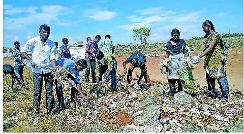 பாலித்தீன் பைகள் வேண்டாம்: முழக்கமிடும் திருப்பூர் கல்லூரி மாணவர்கள்