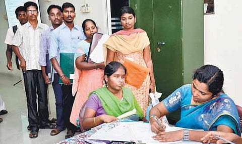 பி.எட் படிப்புக்கான பொது கவுன்சலிங் தொடங்கியது: முதன் முறையாக ஆன்லைன் முறையில் நடக்கிறது