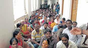 துப்புரவு ஊழியர்கள் மேயரை முற்றுகை: ரிப்பன் வளாகம் ஸ்தம்பித்தது
