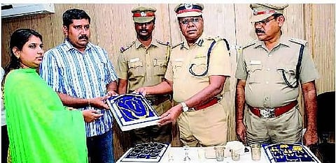 பல்லாவரத்தில் வீடு புகுந்து துணிகரம்: 9 மணி நேரத்தில் திருடர்கள் பிடிபட்டனர்