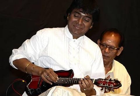 மாண்டலின் ஸ்ரீநிவாஸ் மறைவுக்கு முதல்வர் ஜெயலலிதா இரங்கல்