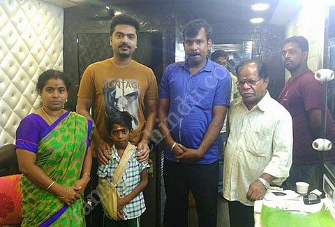 ஏழைச் சிறுவனின் சிகிச்சைக்கு நடிகர் சிம்பு நிதியுதவி: தந்தையின் நெகிழ்ச்சிப் பேட்டி