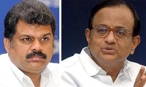 முற்றுகிறது சிதம்பரம் - வாசன் கோஷ்டி அதிகார யுத்தம்: சிலை திறப்பு விழாவுக்கு போட்டியாக ஊழியர் கூட்டம்?