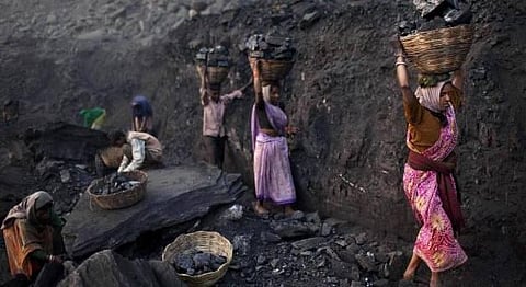214 நிலக்கரிச் சுரங்க உரிமங்கள் ரத்து: உச்ச நீதிமன்றம் தீர்ப்பு