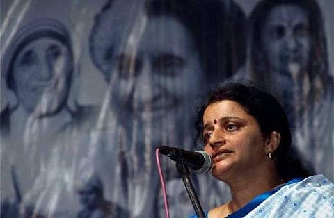 மும்பை தாக்குதலில் உயிர்நீத்த ஹேமந்த் கர்கரேவின் மனைவி காலமானார்
