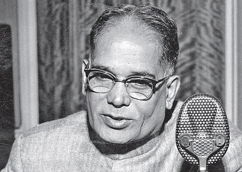 ஜெயப்பிரகாஷ் நாராயண் 10