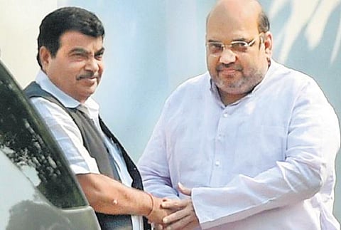 மகாராஷ்டிரத்தில் நீடிக்கும் குழப்பம்; ஹரியாணாவில் யார் முதல்வர்?- கட்கரியுடன் அமித் ஷா சந்திப்பு