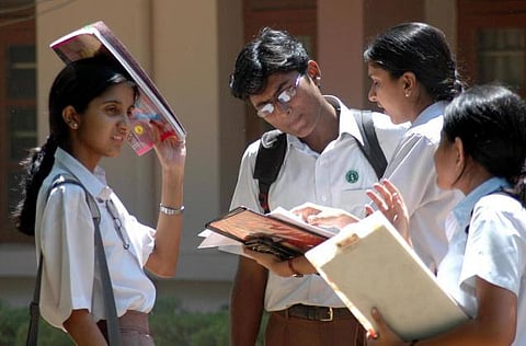 கல்விச் சான்றிதழ்களில் சாதி, இடஒதுக்கீடு விவரங்கள் குறிப்பிட சிபிஎஸ்இ தடை