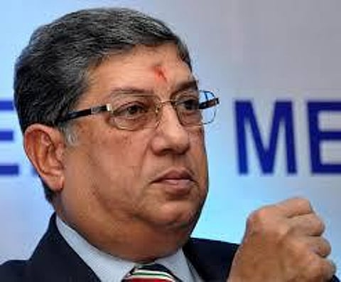 மருமகன் மீது குற்றச்சாட்டு இருக்கும் போது சீனிவாசன் தேர்தலில் போட்டியிடலாமா? - உச்ச நீதிமன்றம்