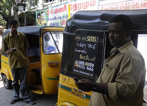 மீட்டர் போட்டு, சரியான கட்டணம் வசூலிக்க வலியுறுத்தி ஆட்டோ தொழிற்சங்கங்கள் சார்பில் 50 இடங்களில் சிறப்பு முகாம்: நாளை முதல் 30-ம் தேதி வரை நடக்கிறது