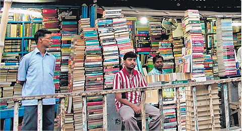 வீடில்லா புத்தகங்கள் 10 - திப்புவின் கனவுகள்!