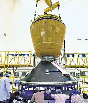 இஸ்ரோவின் ராட்சத ராக்கெட்: ஜிஎஸ்எல்வி ‘மார்க் 3’ டிசம்பரில் விண்ணில் ஏவி சோதனை - ஸ்ரீஹரிகோட்டாவில் ஏவுதள இயக்குநர் பேட்டி