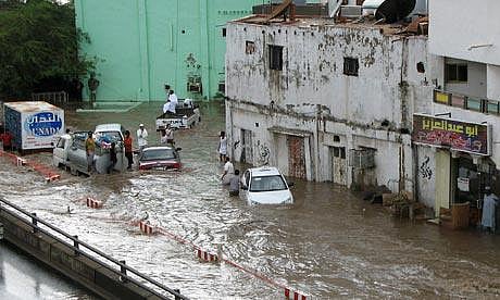 ஜெட்டா நகர வெள்ளம்: 123 பேர் பலியானதற்கு லஞ்சம், ஊழல் காரணம்-45 பேருக்கு சிறை