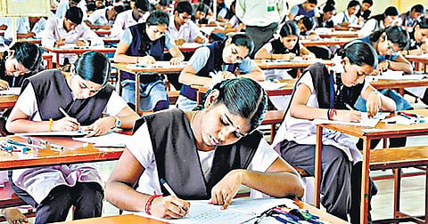 ஆங்கிலத்தில் மார்க் அள்ளுவது எப்படி?