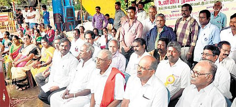 கவுரவ கொலைகளை தடுக்கக் கோரி நல்லகண்ணு உண்ணாவிரதம்