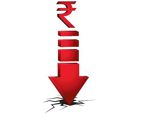 நடப்பாண்டில் ரூபாய் மதிப்பு 2% சரிவு