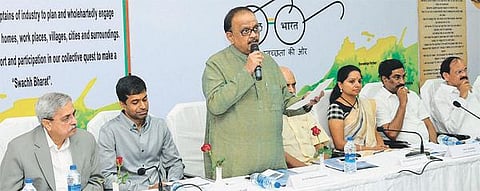 ‘தூய்மை இந்தியா’ திட்ட தூதர்களாக எஸ்.பி.பி., வி.வி.எஸ். லட்சுமண் நியமனம்
