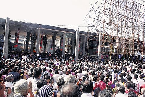 சிதம்பரம் நடராஜர் கோயிலில் ஆருத்ரா தரிசன விழா: ஆயிரக்கணக்கான பக்தர்கள் குவிந்தனர்