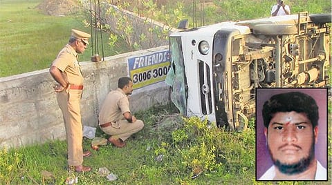கூடுவாஞ்சேரி அருகே முன்விரோதத்தால் கொடூரம்: நாட்டு குண்டு வீசி இளைஞர் கொலை - கொலையாளிகளை பிடிக்க தனிப்படை அமைத்து எஸ்.பி. உத்தரவு