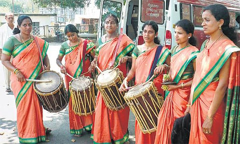 இசையின் மொழி: செண்டை ஒரு சுகமான சுமை!
