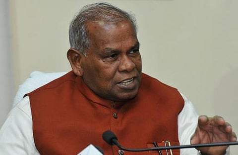 பிஹார் அரசியலில் குழப்பம் நீடிக்கிறது: ஐக்கிய ஜனதா தளத்தில் இருந்து முதல்வர் மாஞ்சி நீக்கம் - ஆட்சி அமைக்க உரிமை கோரினார் நிதிஷ்குமார்