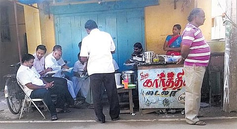 ஸ்ரீரங்கம் இடைத்தேர்தல்: வாக்காளர்களின் வசந்த காலம்