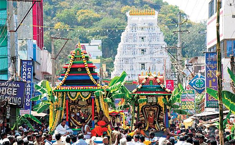 ஆந்திரா, தெலங்கானா மாநிலங்களில் மகா சிவராத்திரி கோலாகலம்