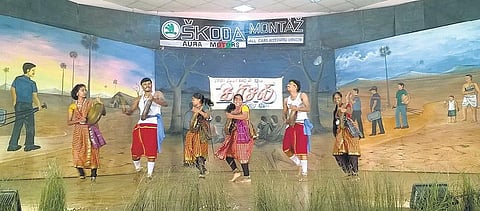 அதிரவைக்கும் பறை ஓசை