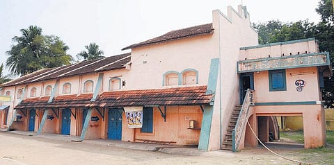 7 ரூபாய்க்கு இன்னமும் சினிமா!