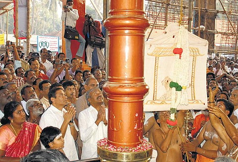 தென்கோடியில் அருளும் அம்மை