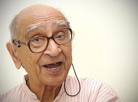 நாராயண் தேசாய்: காந்தியின் விளையாட்டுத் தோழர்