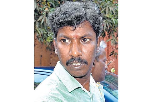 தாய், 2 குழந்தைகளை கொன்ற தொழிலாளிக்கு இரட்டை தூக்கு, இரட்டை ஆயுள்: கோவை மகளிர் நீதிமன்றம் பரபரப்பு தீர்ப்பு