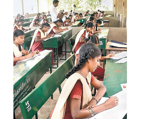 இது தேர்வுக் காலம்!- தேநீர் கவிதை
