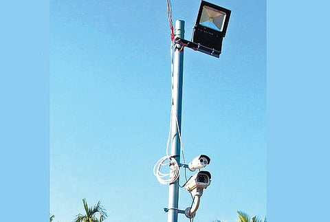 மாவோயிஸ்ட் நடமாட்டத்தை கண்காணிக்க நீலகிரியில் 8 சோதனைச் சாவடிகளில் நவீன கேமராக்கள், மின் விளக்குகள்