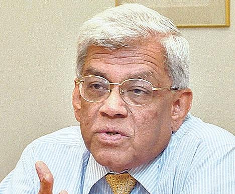 அரசு, தனியார் நிறுவனங்கள் கல்வியில் அதிக கவனம் செலுத்த வேண்டும்- தீபக் பரேக் அறிவுரை