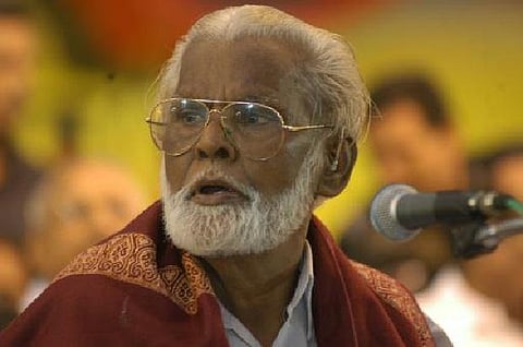 இசை முரசு நாகூர் ஹனீபாவுக்கு ட்விட்டரில் புகழஞ்சலி