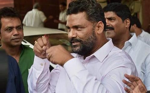 ஜனதா கட்சிகள் இணைப்பு: லாலு கட்சியைக் கைப்பற்ற பப்பு யாதவ் முயற்சி?
