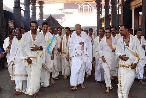 இந்தியாவும் சீனாவும் எங்கள் ஆதரவு நாடுகள் அல்ல: இலங்கை பிரதமர்