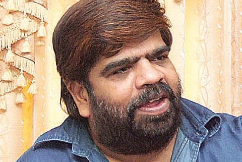 ‘டண்டனக்கா’ பாடல் விவகாரம்: ரூ.1 கோடி இழப்பீடு கேட்டு டி.ராஜேந்தர் வழக்கு