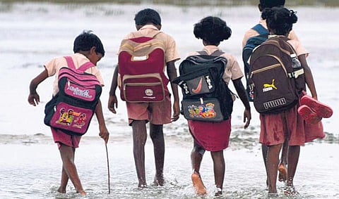 போகும் வழியும் ஒரு பள்ளிக்கூடம்தான்