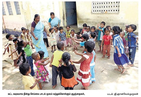 தனியார் நர்சரி பள்ளி மோகத்தால் மூடப்படும் அபாயத்தில் அங்கன்வாடி மையங்கள்