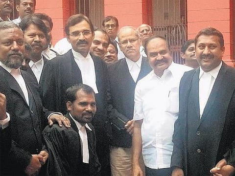 சொத்துக்குவிப்பு வழக்கில் தடம் பதித்தவர்கள்: ஜெயலலிதாவுக்கு வெற்றி பெற்று தந்த வழக்கறிஞர்கள்