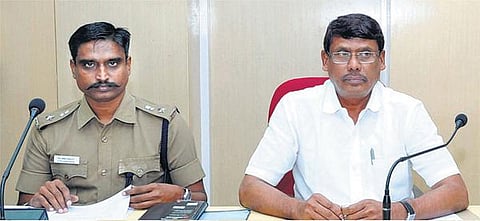 விளம்பரப் பலகை வைக்க புதிய கட்டுப்பாடு: அனைத்துக் கட்சிக் கூட்டத்தில் காஞ்சி மாவட்ட ஆட்சியர் அறிவிப்பு